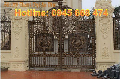 Mẫu cổng sắt mỹ thuật đẹp tại TPHCM