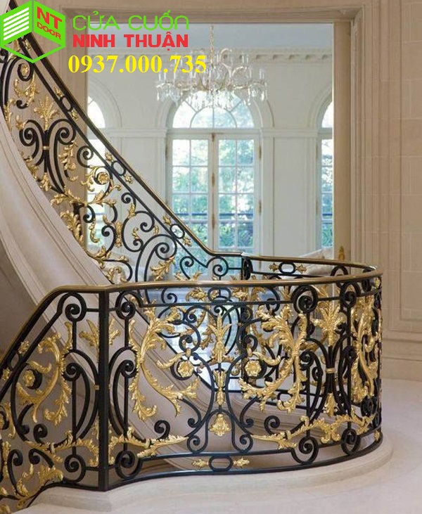Mẫu cầu thang sắt mỹ thuật hiện đại