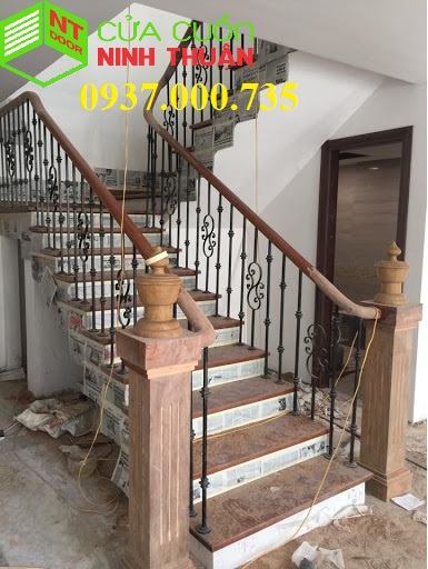  cầu thang sắt uốn kiểu truyền thống